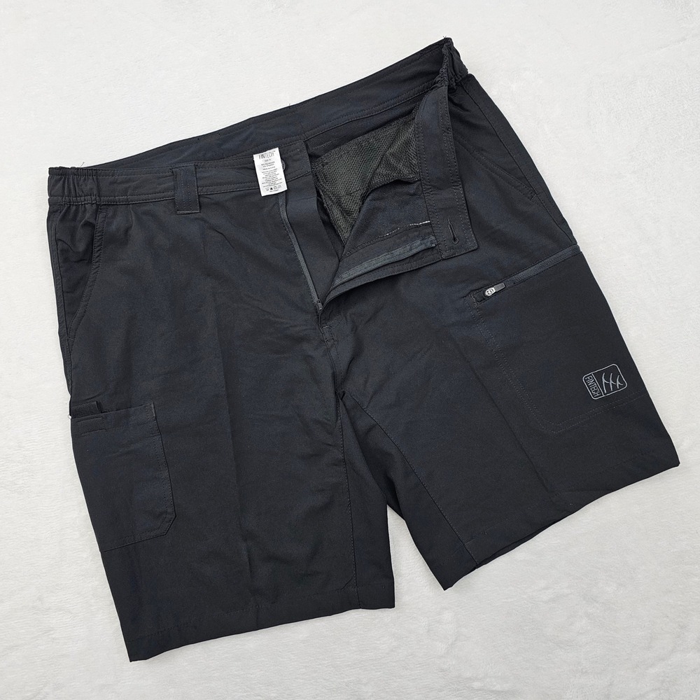 Fintech Fishing Shorts Mens XL Black Performance Stretch Cargo Utility Outdoor